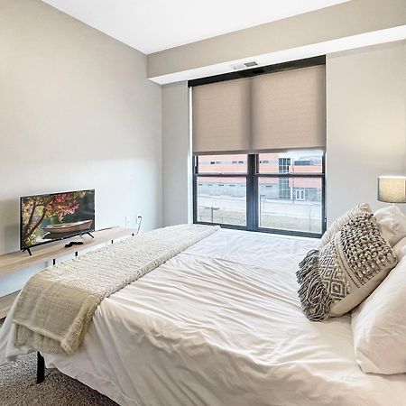 디모인 Large Downtown 2Br -Hot Tub-Downtown! 아파트 외부 사진