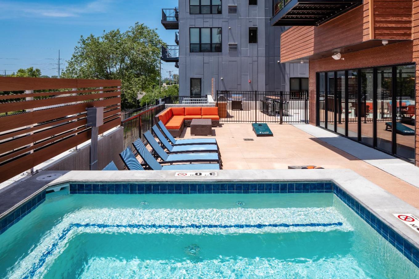디모인 Large Downtown 2Br -Hot Tub-Downtown! 아파트 외부 사진